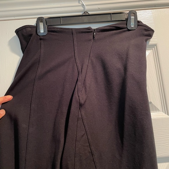 Express Pencil Skirt - Picture 4 of 4